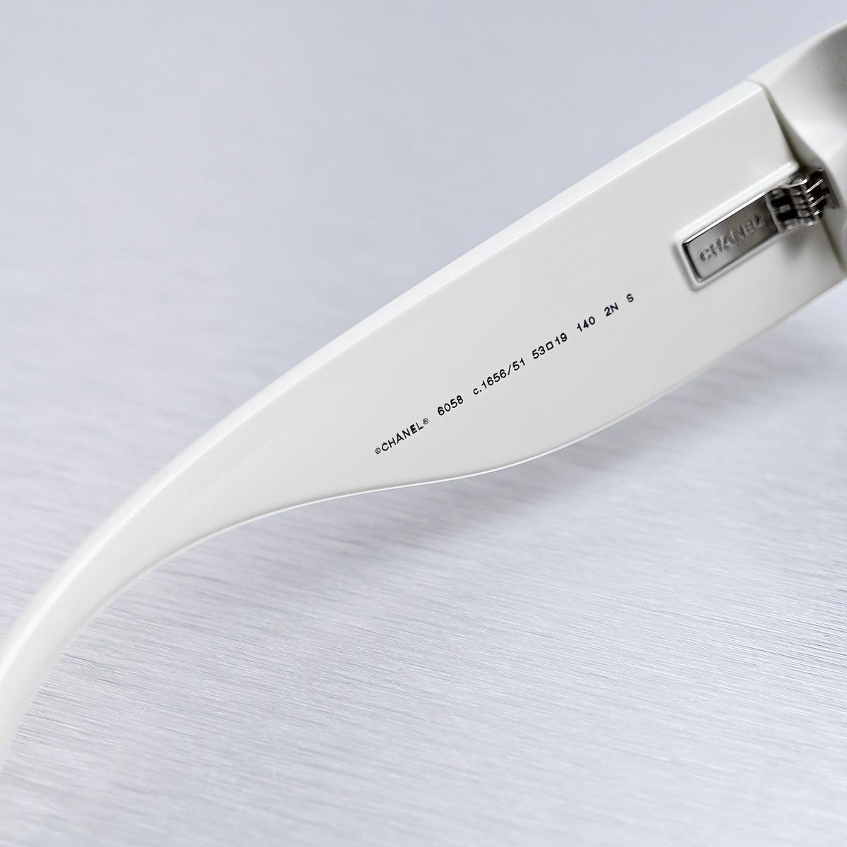 Chanel CHANEL 0CH6058 SUNGLASSES Size ONE SIZE - 7 Thumbnail