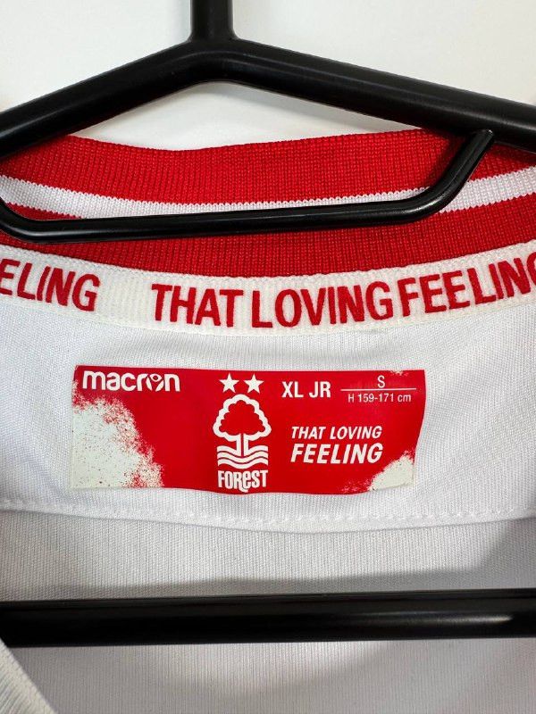 Macron NOTTINGHAM FOREST 2018 2019 AWAY FOOTBALL SHIRT MACRON Sz S Size US S / EU 44-46 / 1 - 2 Thumbnail