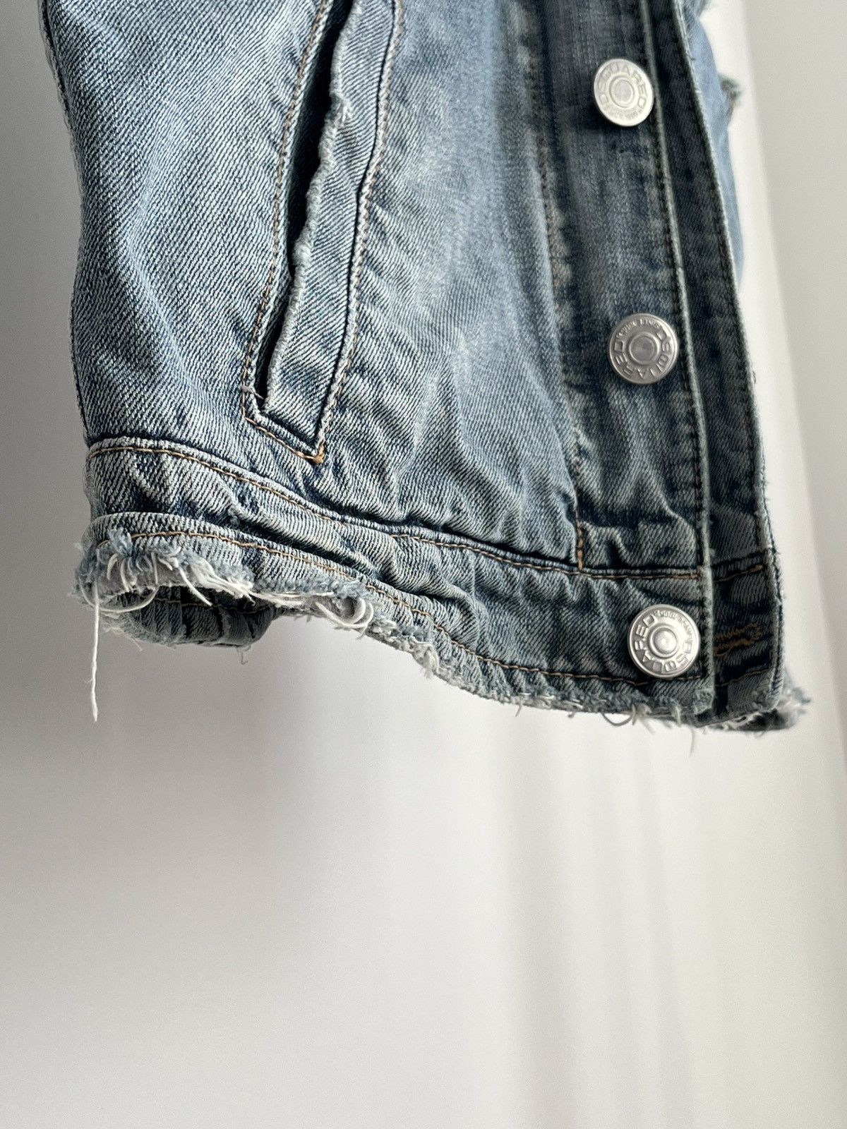 Dsquared2 Dsquared2 SS05 runway cropped distressed denim trucker vest Size US XS / EU 42 / 0 - 7 Thumbnail