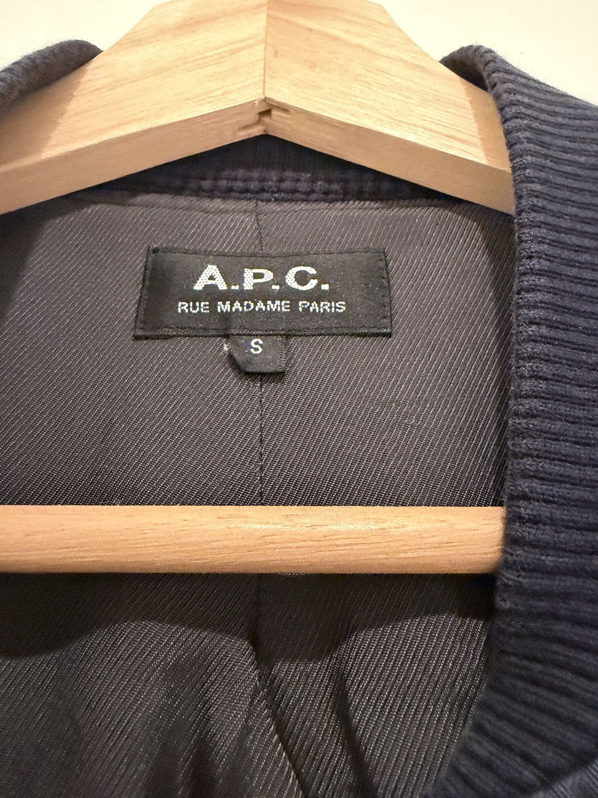 A.P.C. A.P.C. Dark Navy Bomber Jacket Size US S / EU 44-46 / 1 - 2 Thumbnail