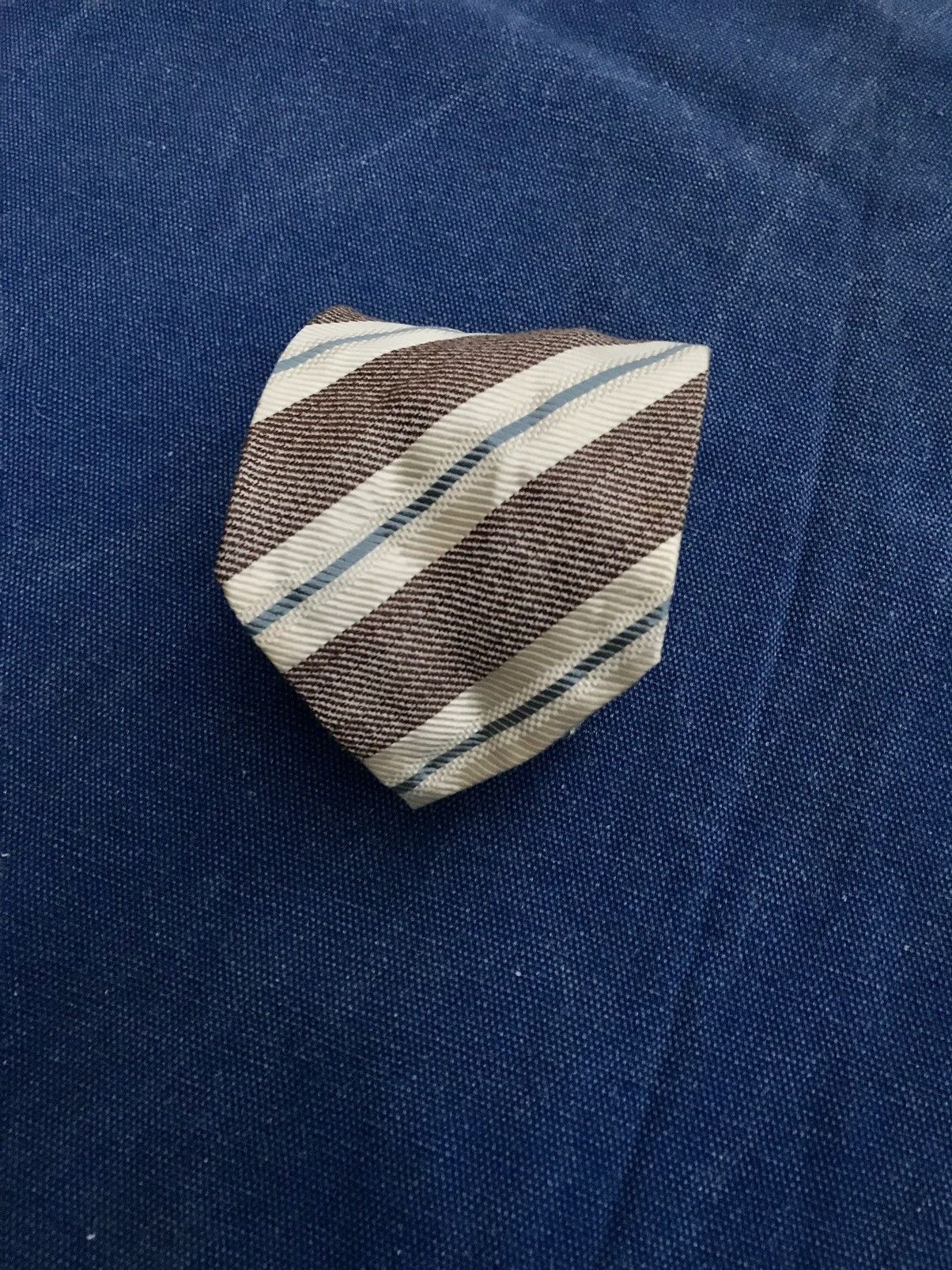 Handmade THREE FOLD TIE UNLINED UNCANVASSED, MADE IN ITALY CLUB TIE Size ONE SIZE - 3 Thumbnail