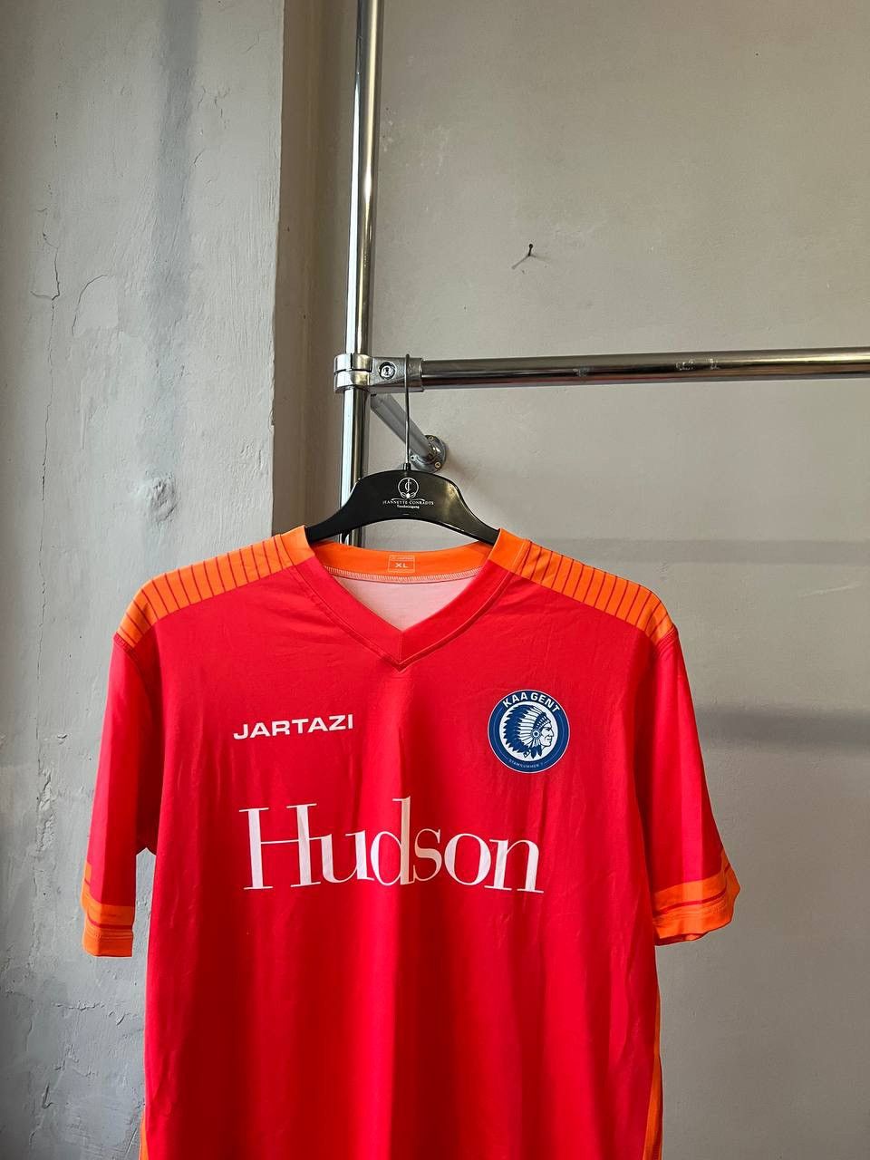 Sports Specialties 2017/18 KAA GENT GK THIRD JARTAZI SOCCER JERSEY SHIRT XL MEN Size US XL / EU 56 / 4 - 3 Thumbnail