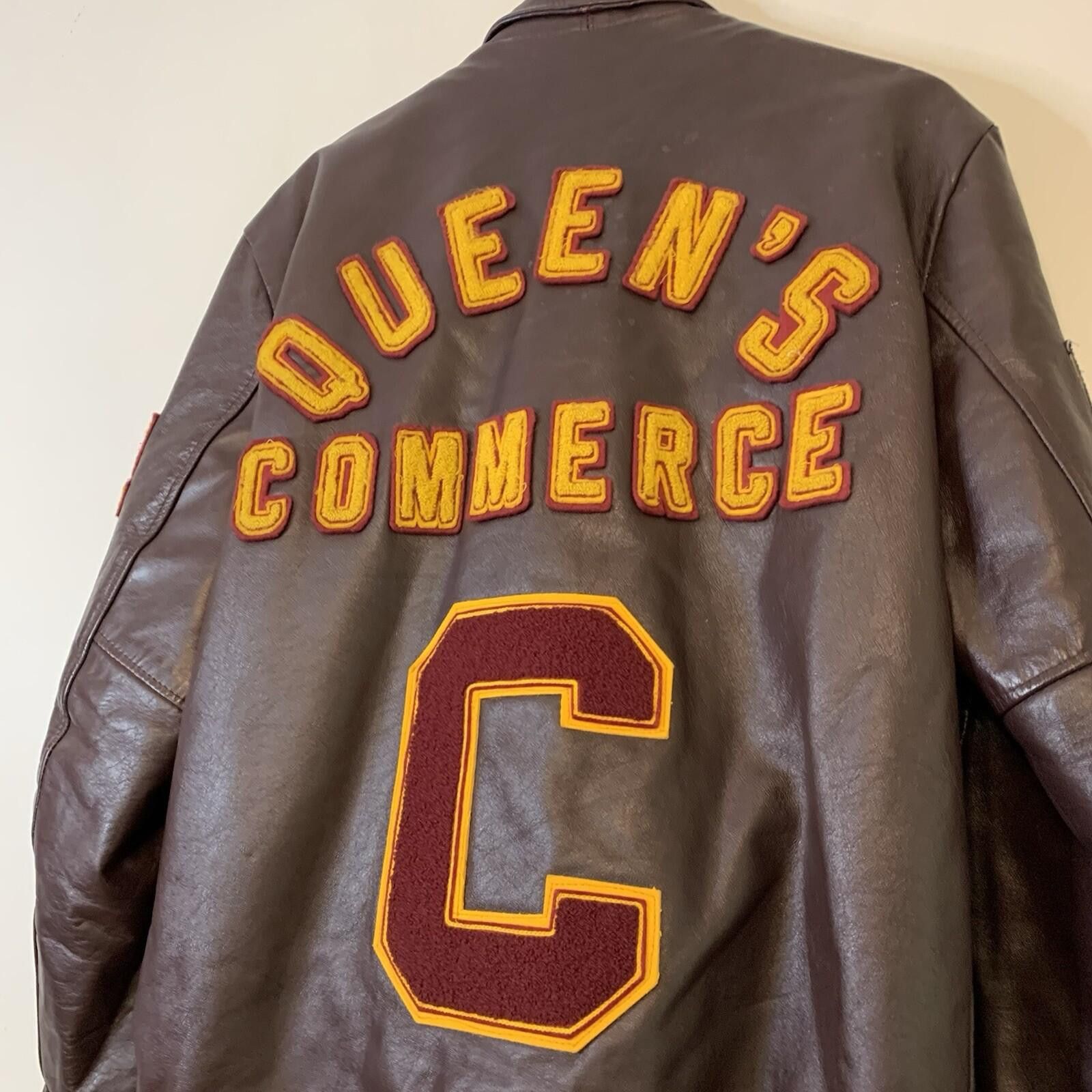 Vintage Vintage 90s Queens University Leather Varsity Red Size XL Size US XL / EU 56 / 4 - 5 Thumbnail