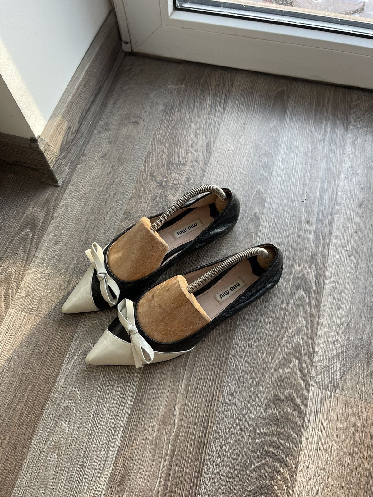 Japanese Brand 🖤Miu miu flats ballet 37 wooman leather shoes vintage Size US 7 / IT 37 - 1 Thumbnail