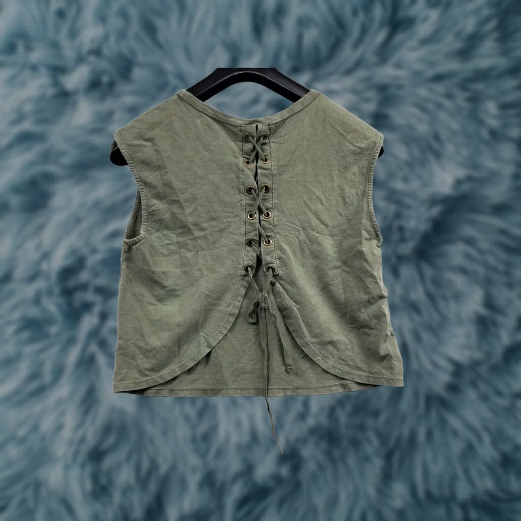 Vintage Rabbit Rose Blouse Sleeveless Green Lace Tie Round Neck Size M Womens Tunic Regular Size M / US 6-8 / IT 42-44 - 1 Thumbnail