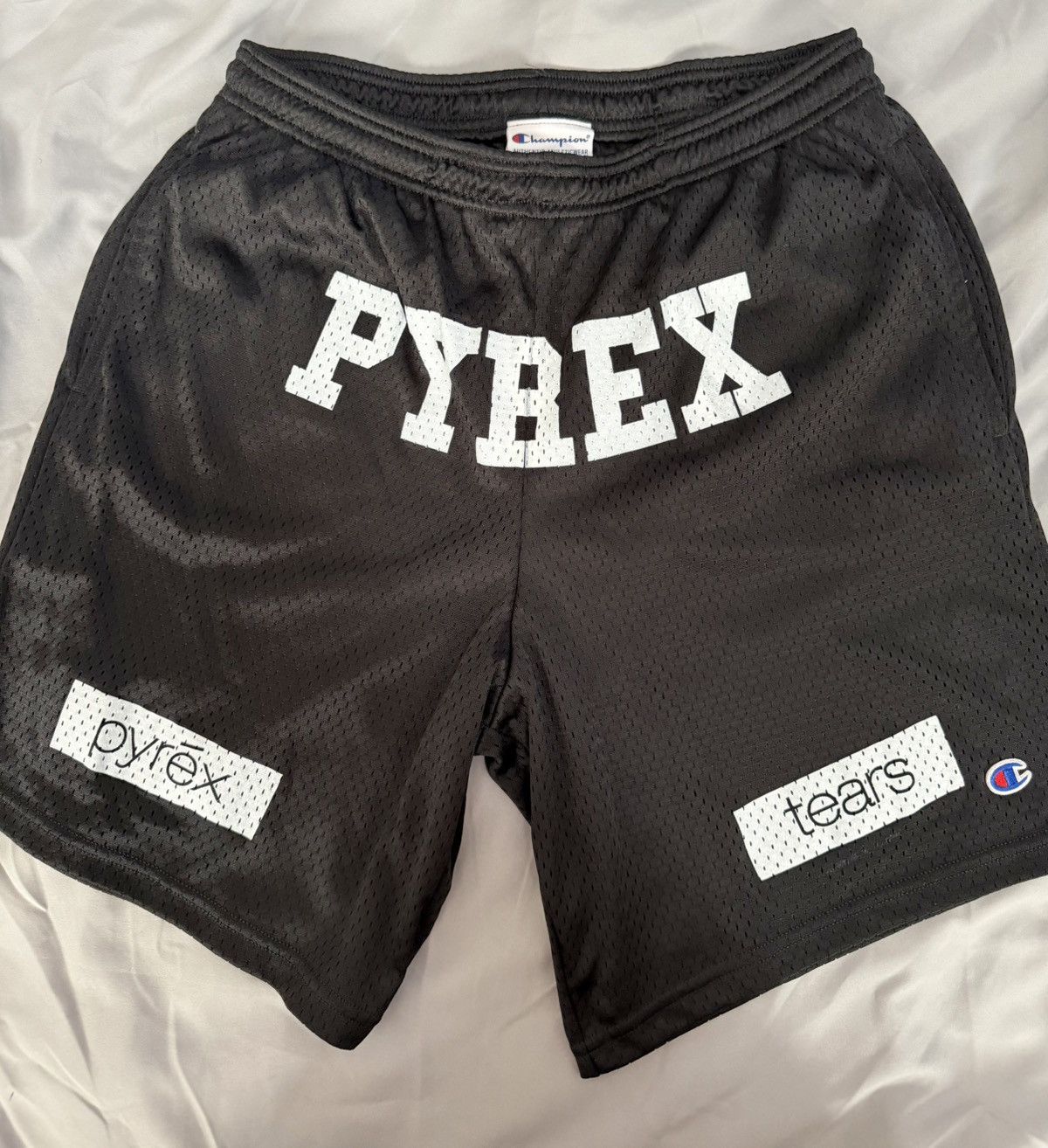 DENIM TEARS × Pyrex Vision DENIM TEARS x PYREX TEARS Black Mesh Shorts in Medium Size US 32 / EU 48 - 13 Thumbnail