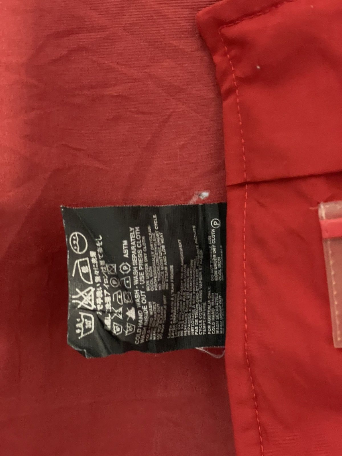 Prada Vintage Prada Luna Rossa Technical Vest Size US XL / EU 56 / 4 - 7 Thumbnail