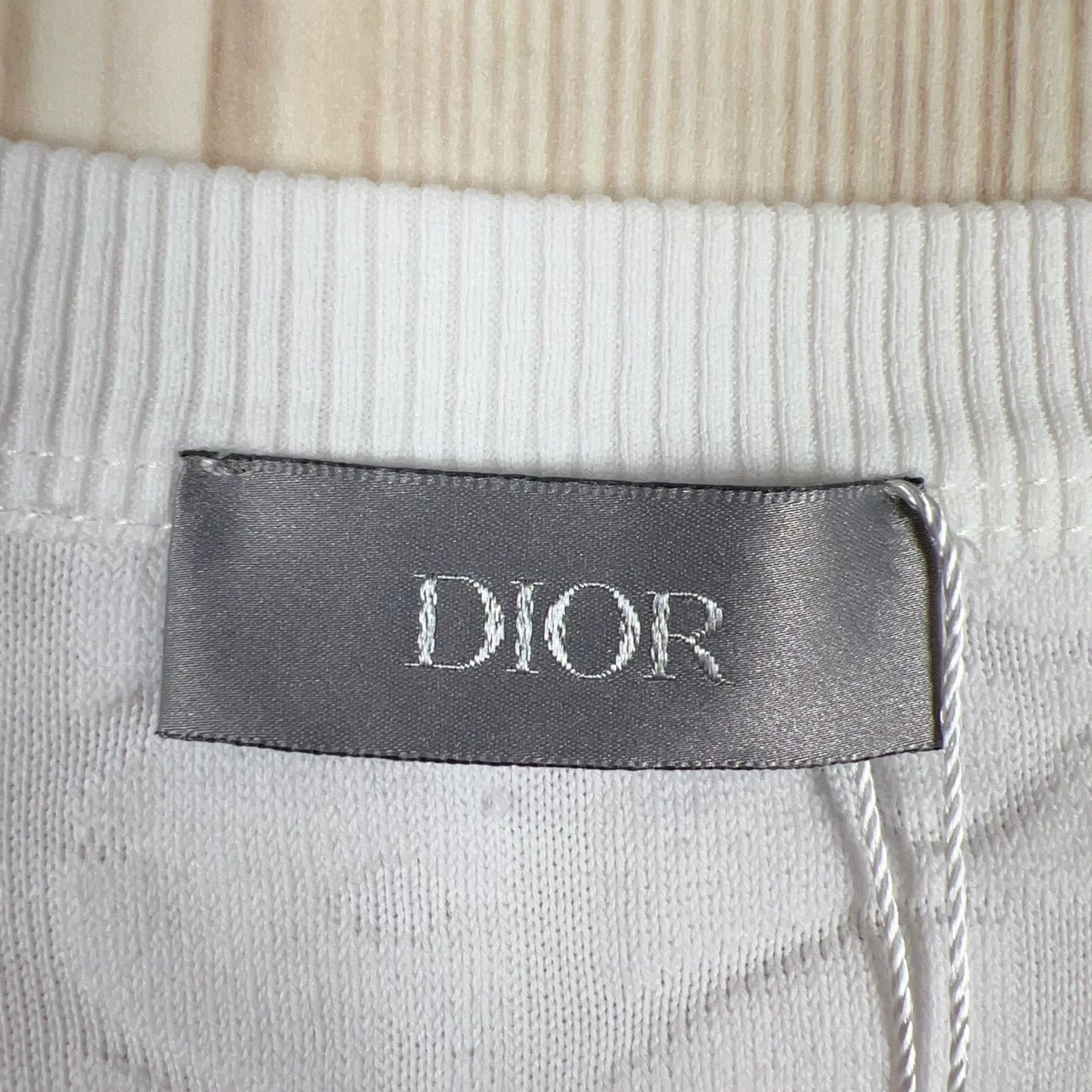Dior Dior Short Sleeve T-Shirt in Size S Size US S / EU 44-46 / 1 - 3 Thumbnail