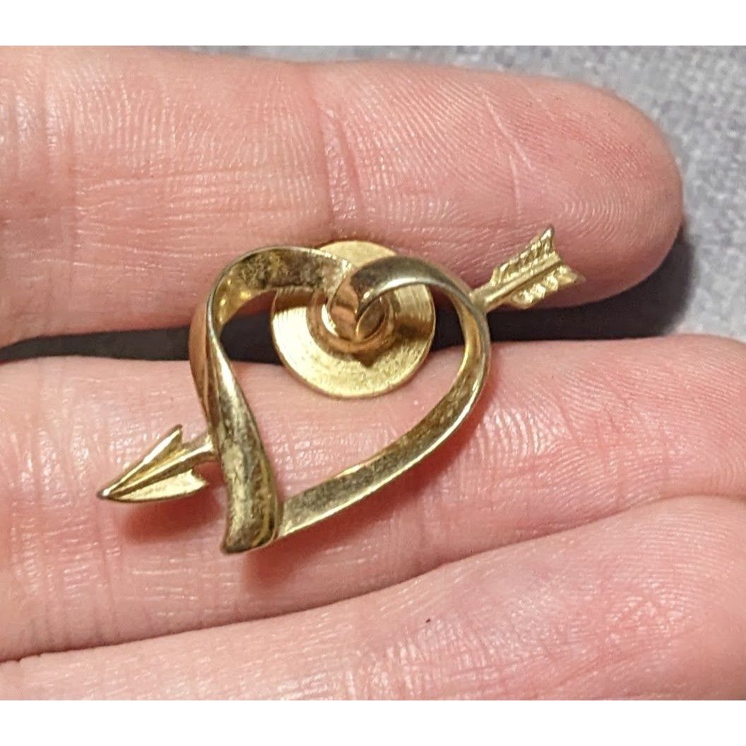 Other Vintage Avon Gold Tone Open Heart And Arrow Pin Size ONE SIZE - 7 Thumbnail