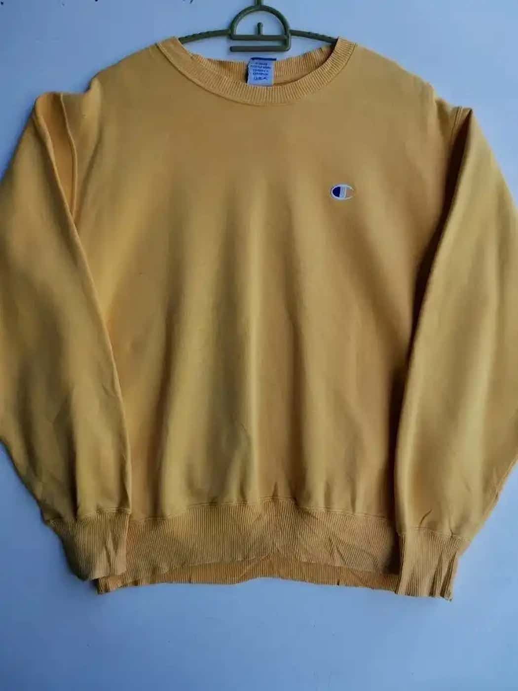 Champion Vintage Champion sweatshirt Size US M / EU 48-50 / 2 - 1 Thumbnail