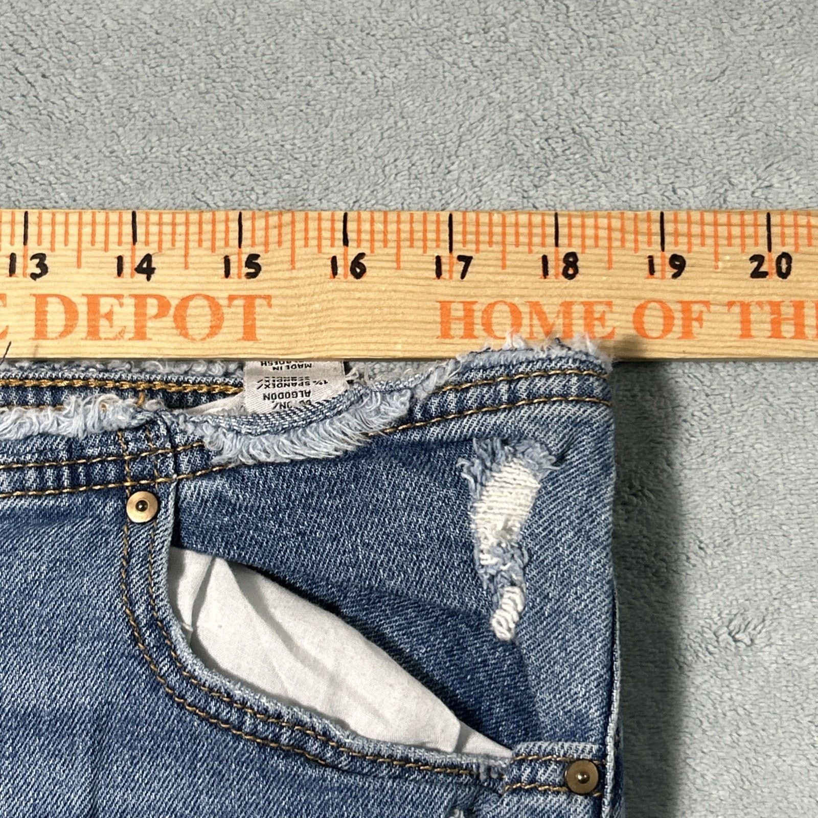 Levi's Beyond Baggy Distressed Ripped Jeans Womens 36x29 Raw Hem Size 36" / US 14 / IT 50 - 12 Thumbnail