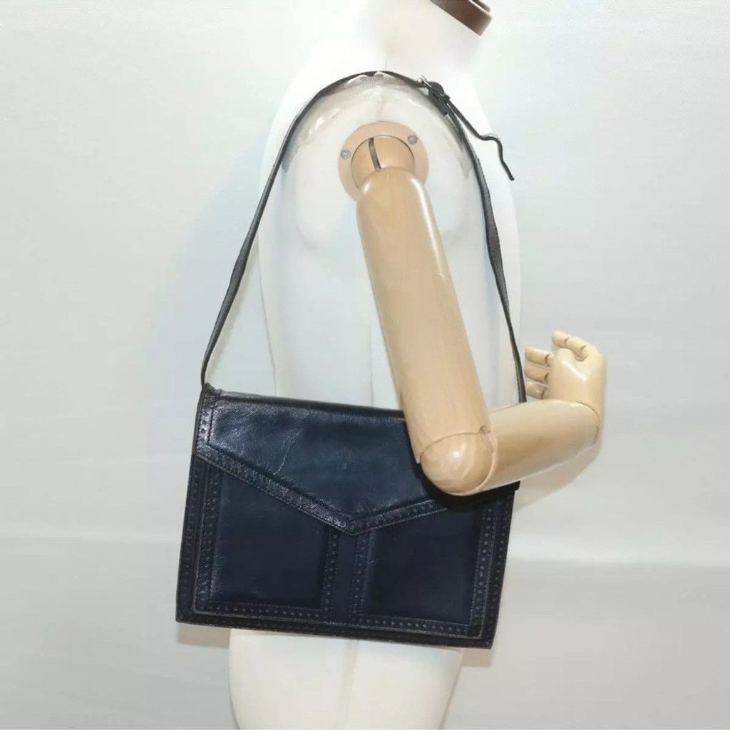 Yves Saint Laurent Yves Saint Laurent Dark Navy Leather Shoulder Bag Size ONE SIZE - 11 Thumbnail