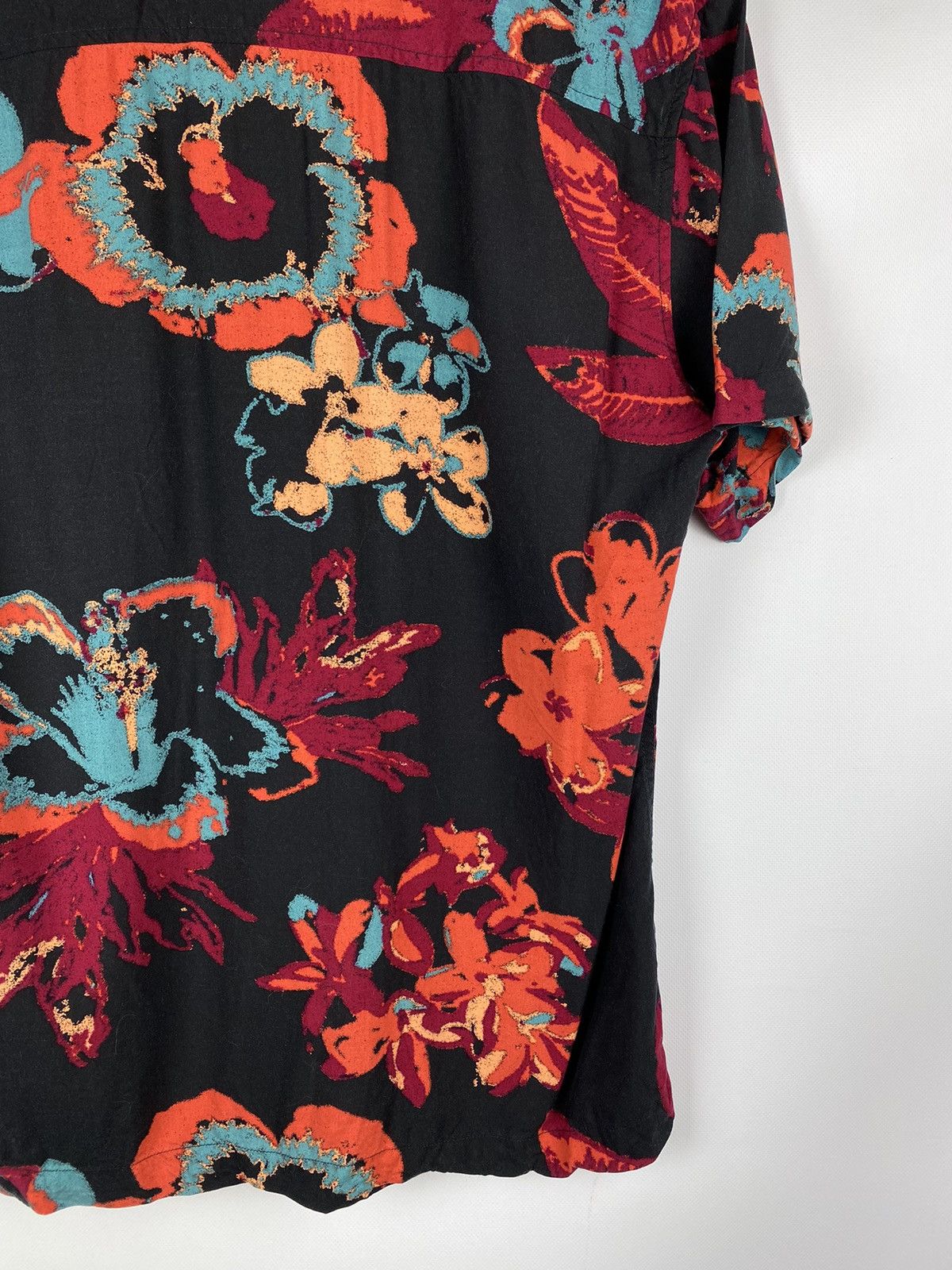 Lee Lee men’s Hawaiian overprinted shirt size L Size US L / EU 52-54 / 3 - 19 Thumbnail