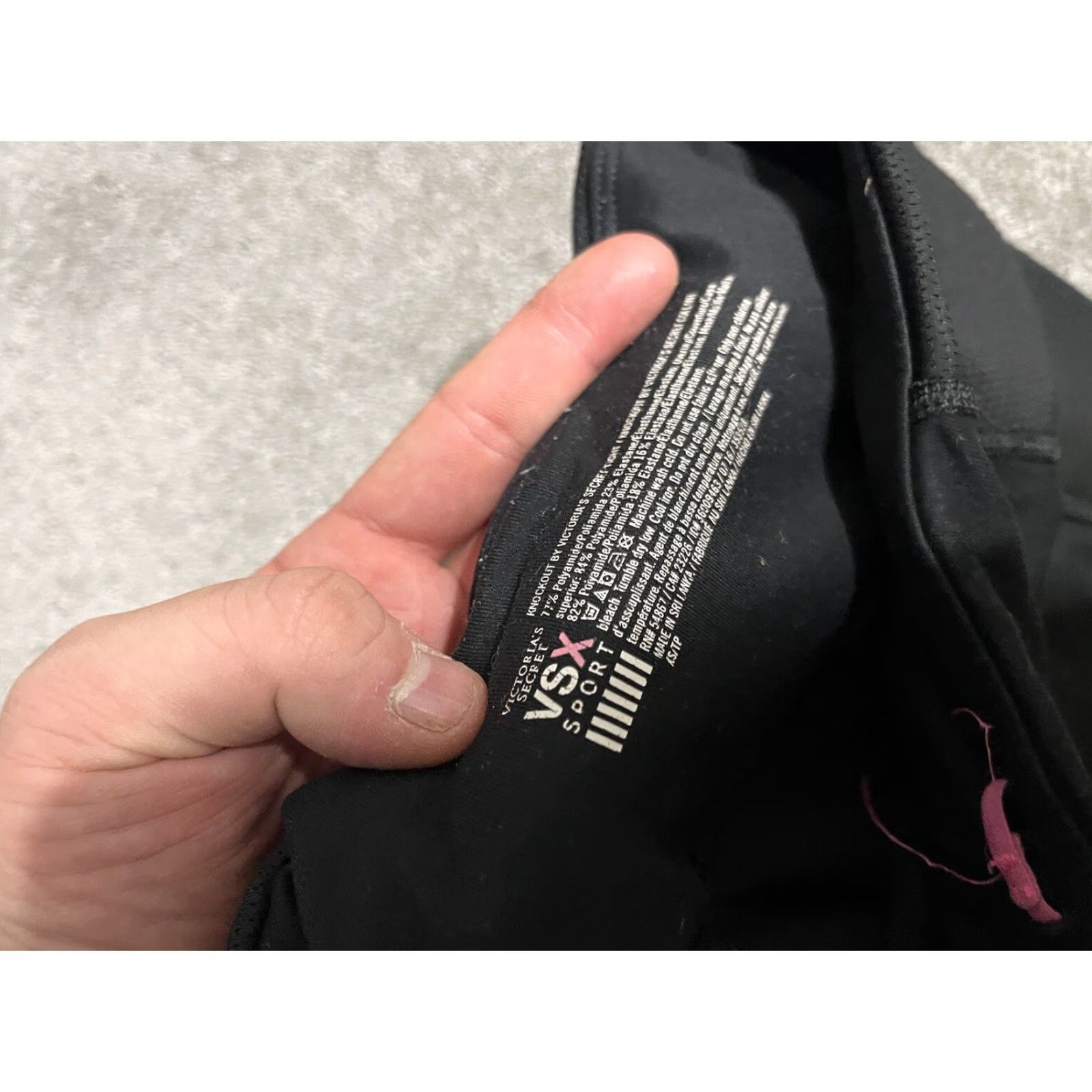 Victoria's Secret VINTAGE Victoria's Secret VSX Sport Black Activewear Leggings XS 29" Compression Athletic Womens Size 26" / US 2 / IT 38 - 5 Thumbnail