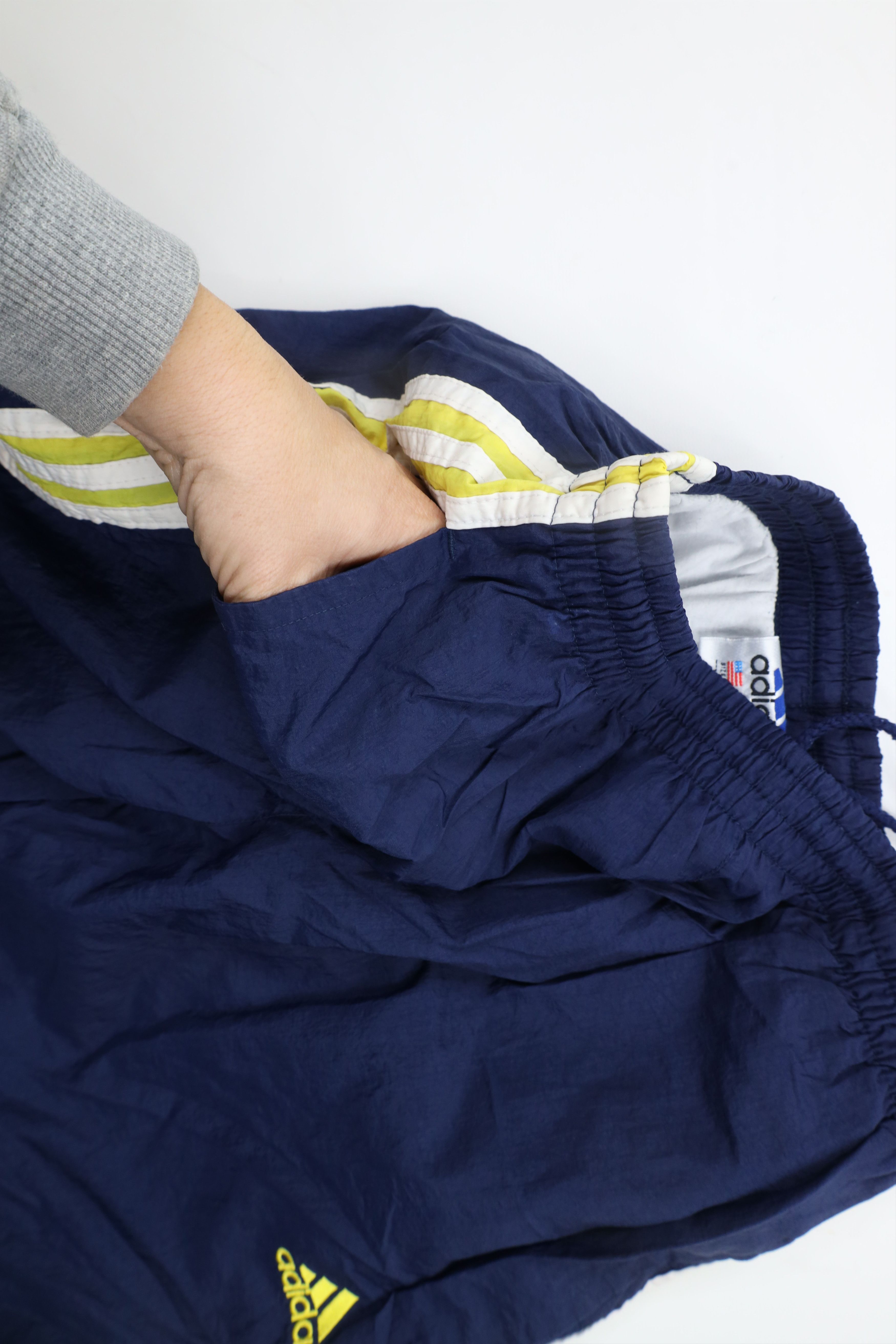 Adidas × Vintage Vintage 90s Adidas Striped Lined Nylon Joggers Pants Blue Size US 32 / EU 48 - 8 Thumbnail