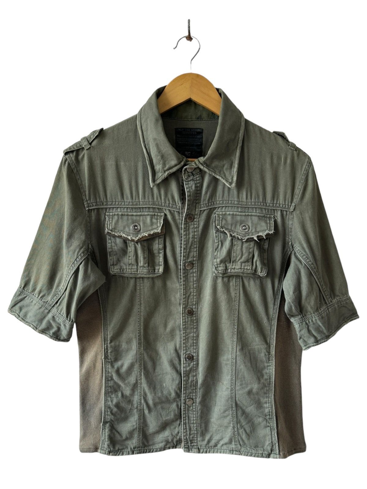 In The Attic Vintage In The Attic Short Sleeve Shirts Button Ups Size US L / EU 52-54 / 3 - 1 Thumbnail
