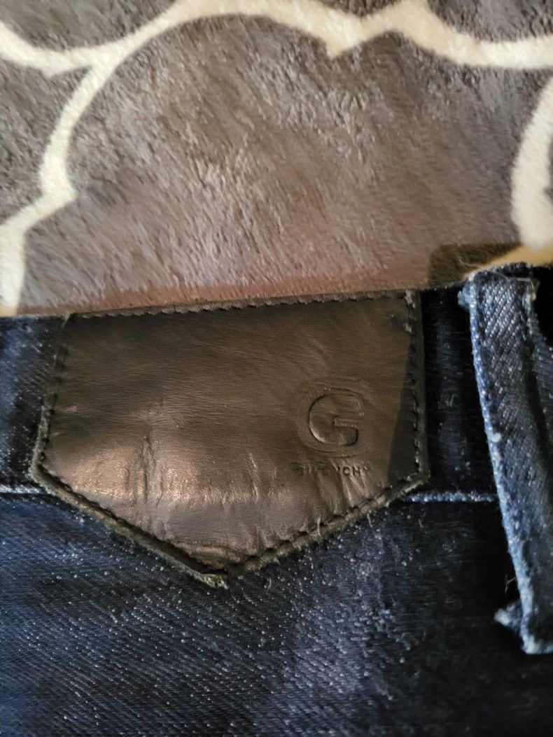 Givenchy Givenchy SiseM Classic straight jeans Size US 31 - 4 Thumbnail