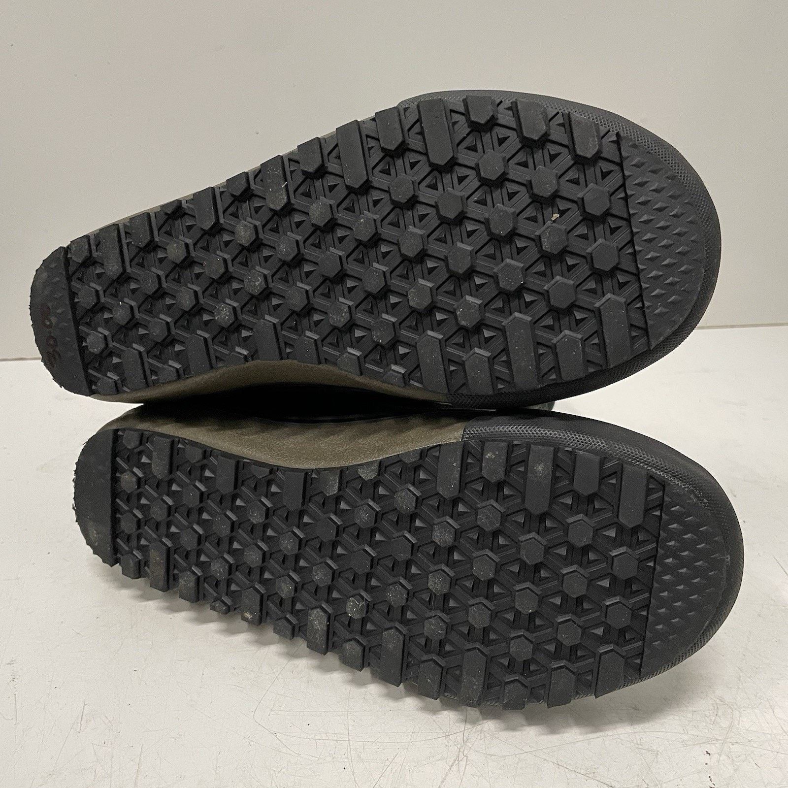 Vans VANS MTE Standard Zip Waterproof Snowboard Boots $220 Sz 8 Size US 8 / EU 41 - 9 Thumbnail