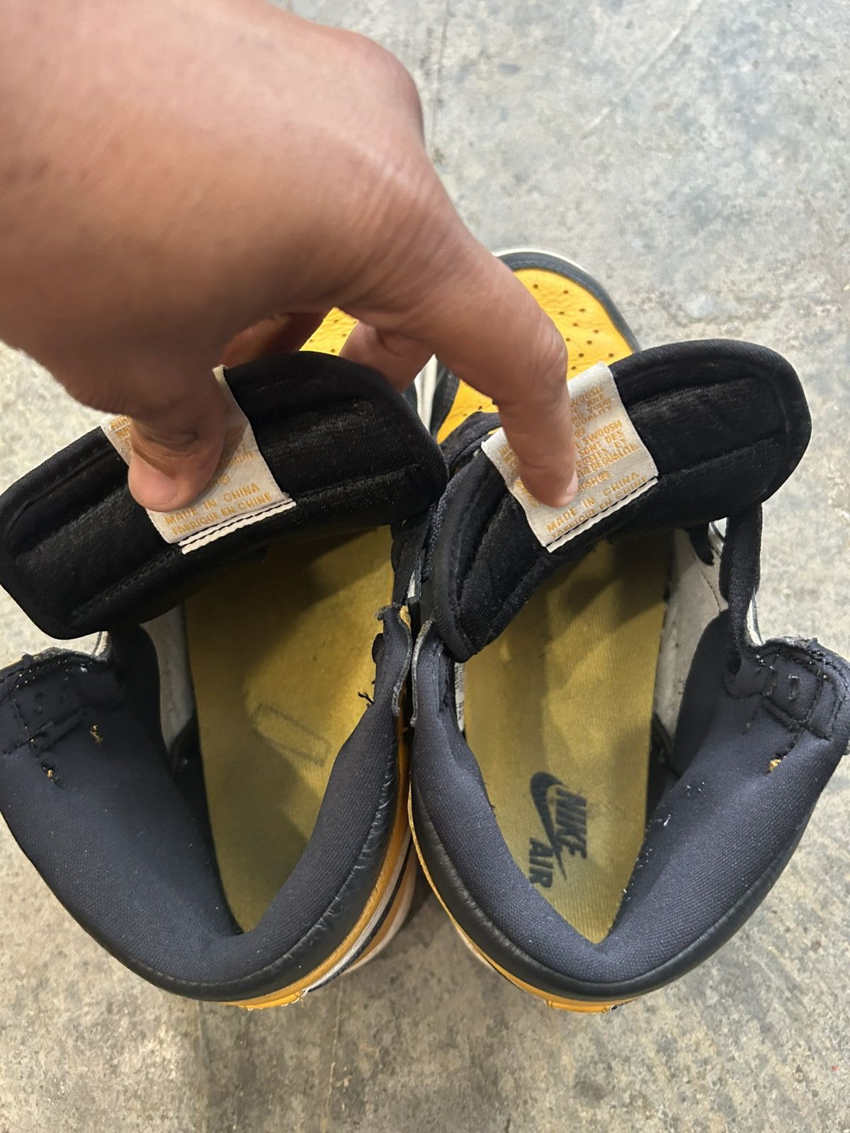 Jordan Brand Air Jordan 1 Retro High OG “Taxi” – Size 10 Size US 10 / EU 43 - 4 Thumbnail