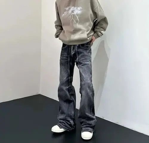 Japanese Brand Honeycomb Loose Flare Leg Vintage Design Jeans Size US 34 / EU 50 - 1 Thumbnail