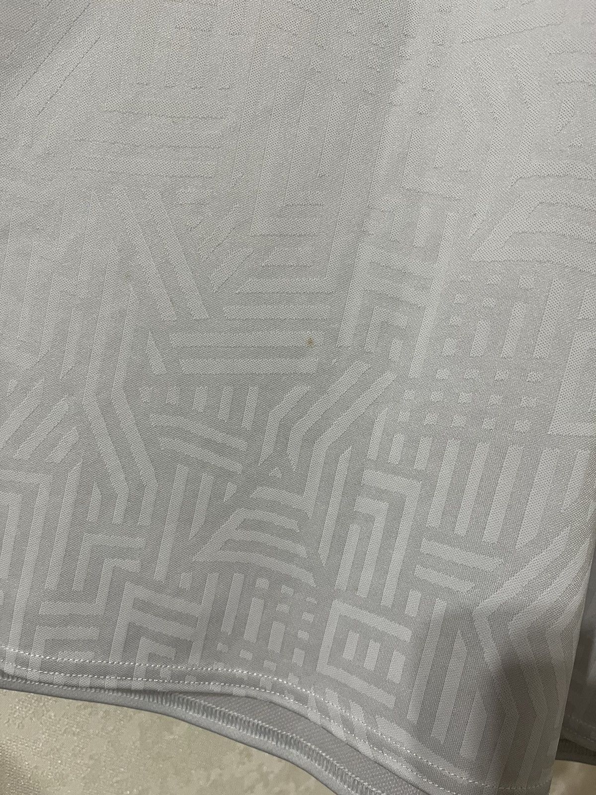Umbro Umbro Everton 17/18 Away Jersey Size US L / EU 52-54 / 3 - 4 Thumbnail