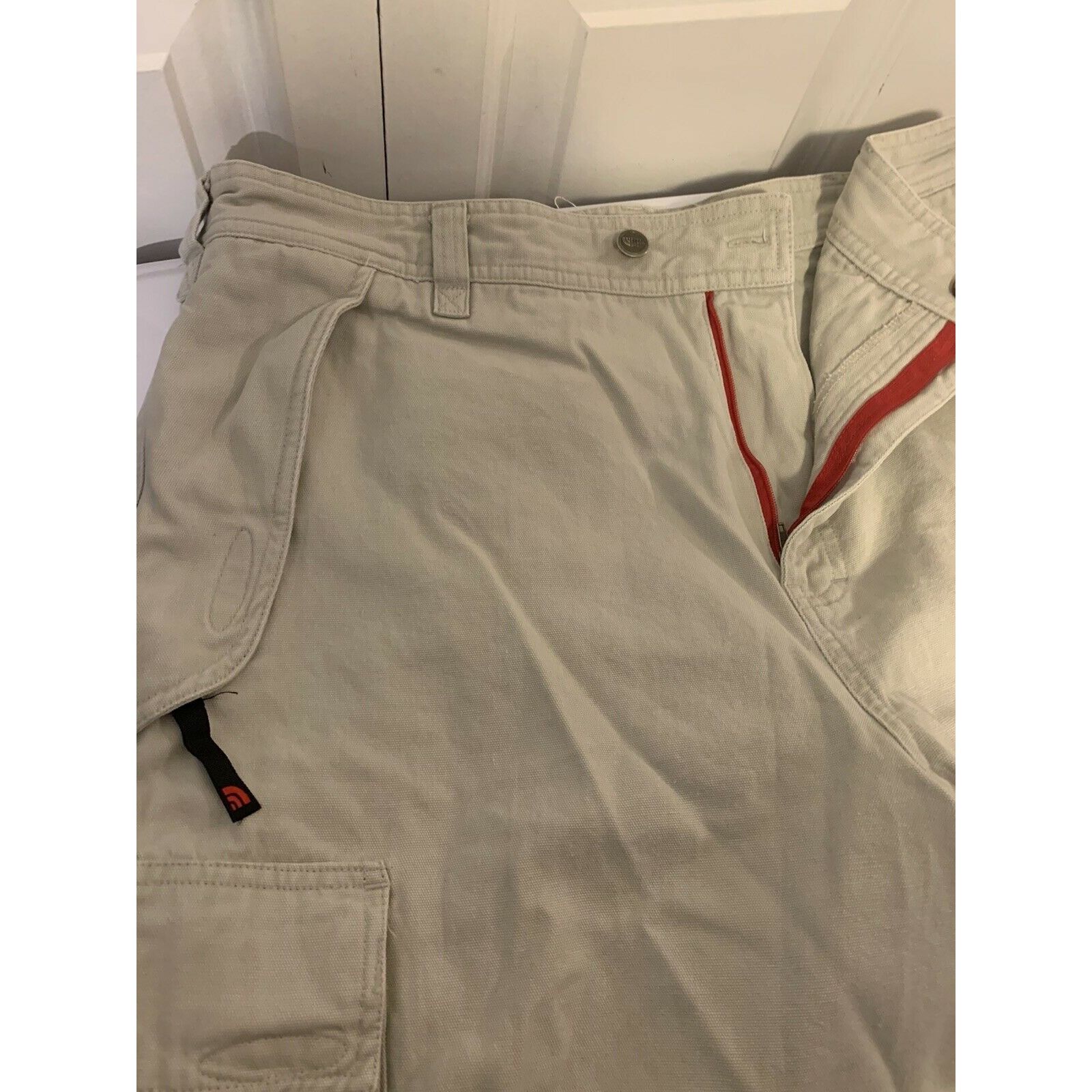 The North Face Vintage The North Face Cargo Shorts Men’s Sz 38 Cotton Beige Size US 38 / EU 54 - 2 Thumbnail