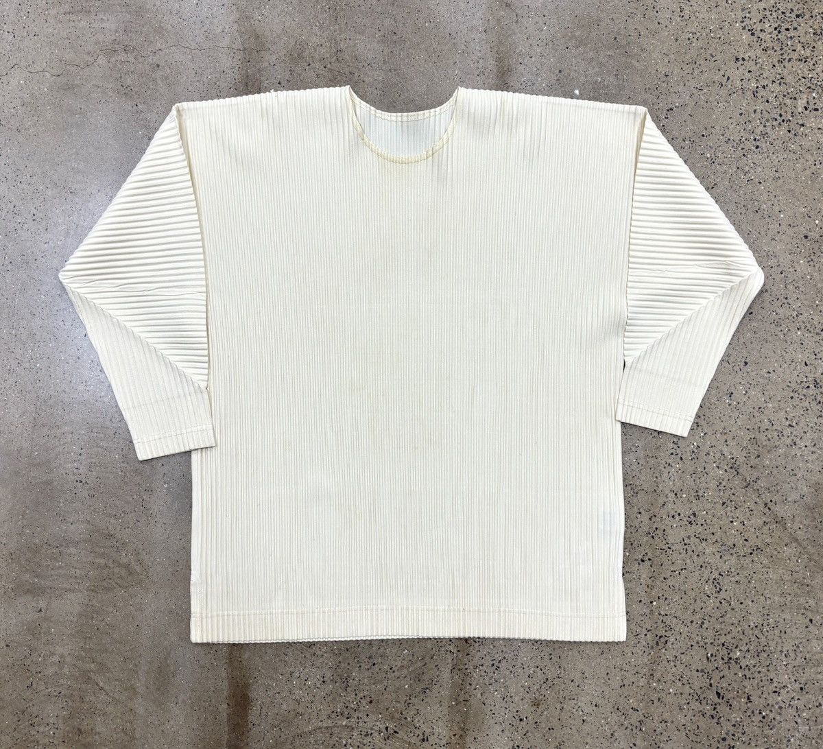Homme Plisse Issey Miyake Issey Miyake HP Sweatshirts JK102 Size US L / EU 52-54 / 3 - 1 Thumbnail