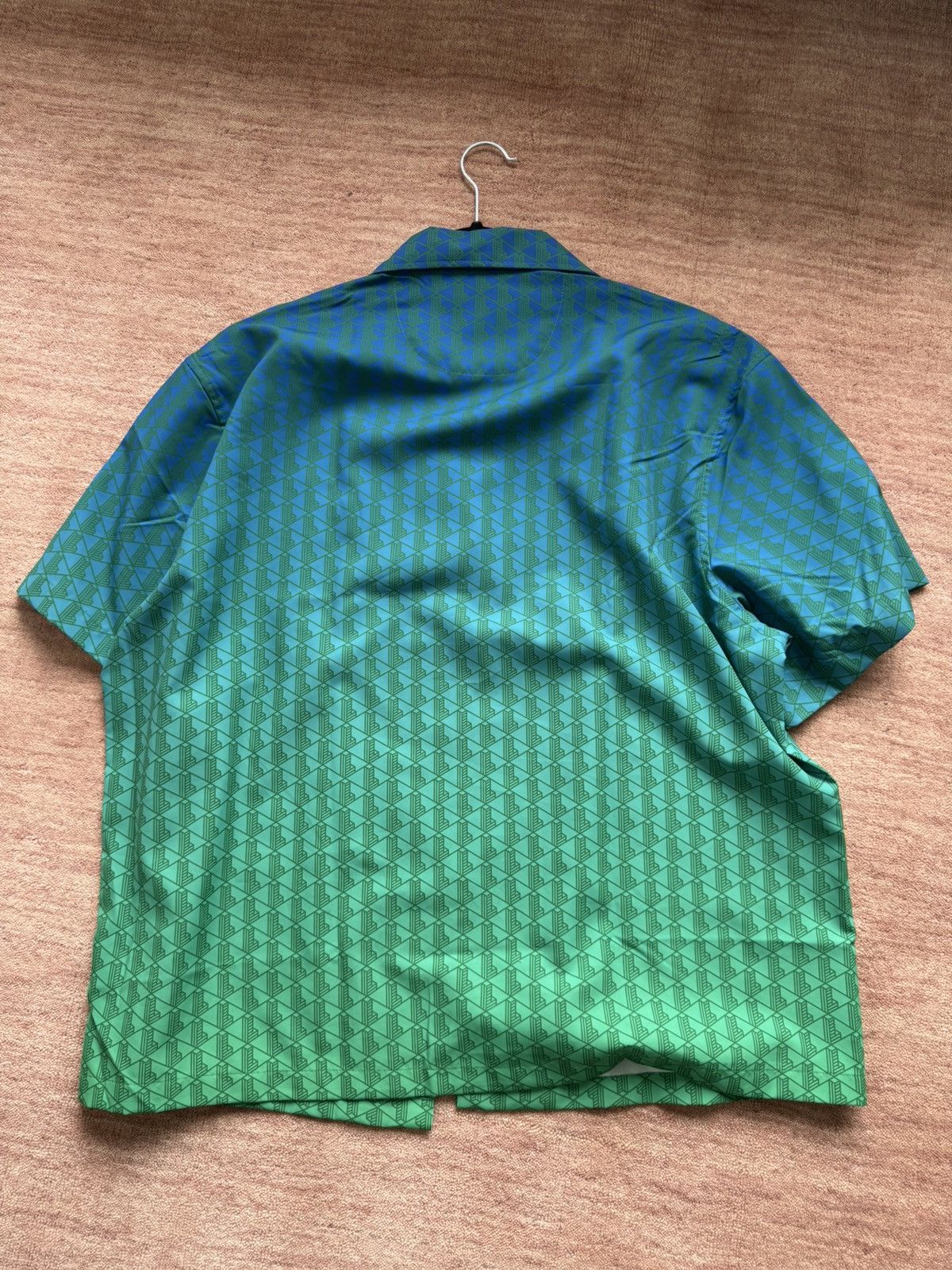 Lacoste Lacoste Ombré Gradient Botega Green Print Button Down Size US L / EU 52-54 / 3 - 6 Thumbnail