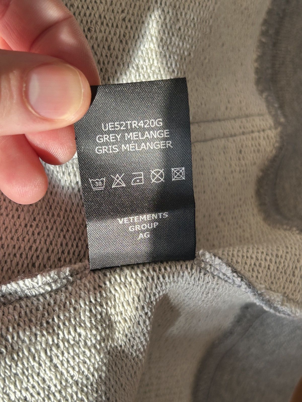Vetements Name Tag Zip Hoodie Size US S / EU 44-46 / 1 - 10 Thumbnail