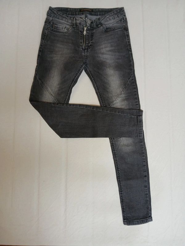 Pull & Bear Jeans donna Pull & Bear - taglia 35 eu / XXS Size 26" / US 2 / IT 38 - 1 Thumbnail