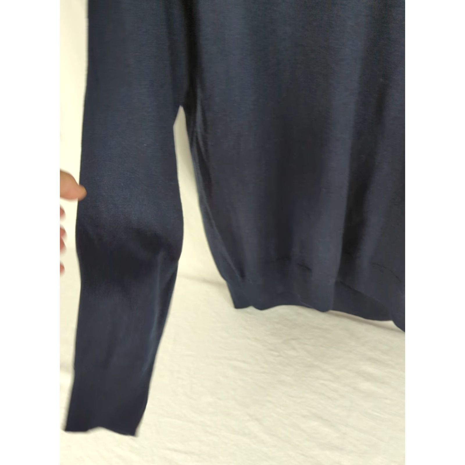 Jos. A. Bank Jos A Bank traveler merino wool pullover sweater 3XL Tall Blue V-Neck Long Sleeve Knit Solid Men Shirt Size US XXL / EU 58 / 5 - 4 Thumbnail