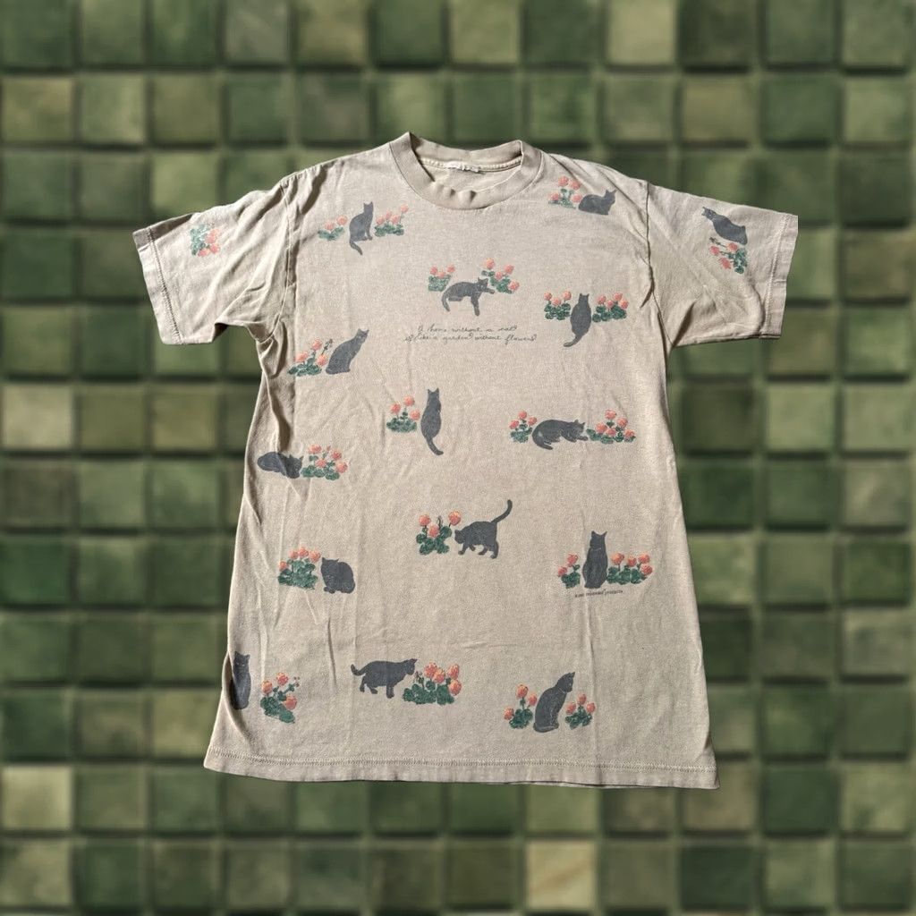 Vintage VINTAGE 90s Cat T-Shirt 1997 All Over Print Black Cat Flowers Medium Tan Size US M / EU 48-50 / 2 - 1 Thumbnail