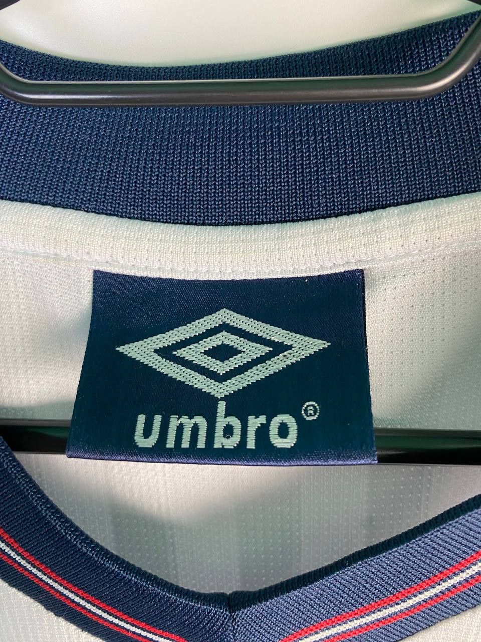 Umbro × Vintage BLOKECORE 90s 00s ENGLAND UMBRO NATIONAL TEAM FOOTBALL TEE Size US XL / EU 56 / 4 - 2 Thumbnail