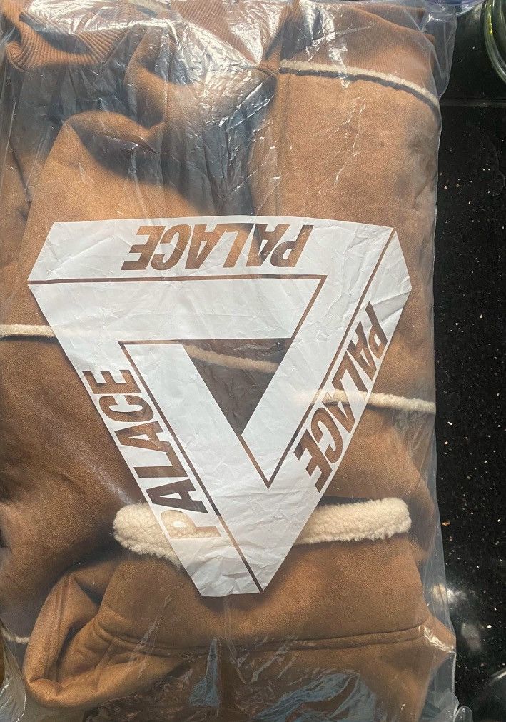 Palace Palace Sherpa cake brown 2024 Size US XL / EU 56 / 4 - 1 Thumbnail
