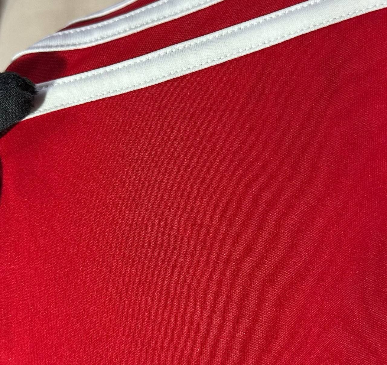 Adidas Manchester United 2017/18 home Adidas football shirt jersey Size US M / EU 48-50 / 2 - 3 Thumbnail