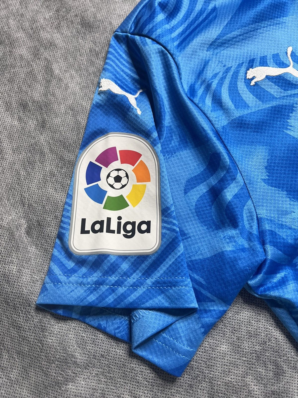 Puma FC Valencia 2018 Soccer Jersey Football Shirt Size US M / EU 48-50 / 2 - 3 Thumbnail