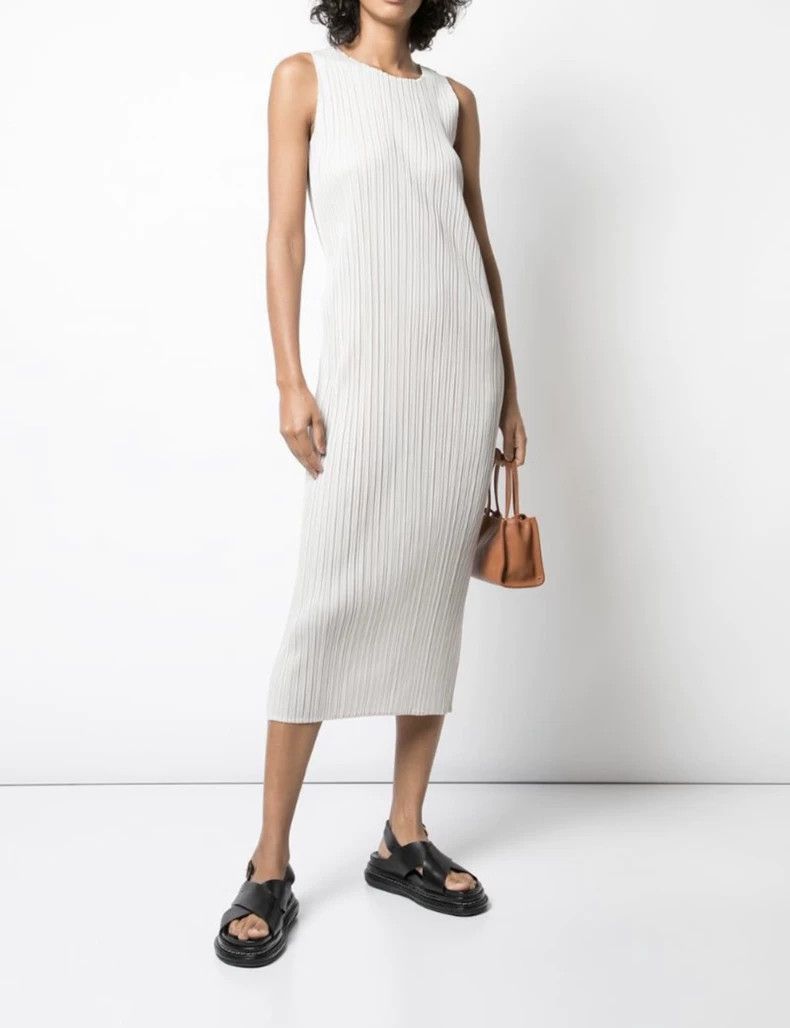 Issey Miyake Issey Miyake size:3 White pleated basic round-neck sleevel Size XS / US 0-2 / IT 36-38 - 2 Thumbnail
