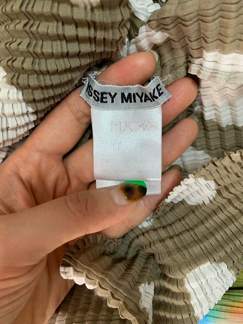 Issey Miyake Issey Miyake Khaki polka dot top Size M / US 6-8 / IT 42-44 - 4 Thumbnail