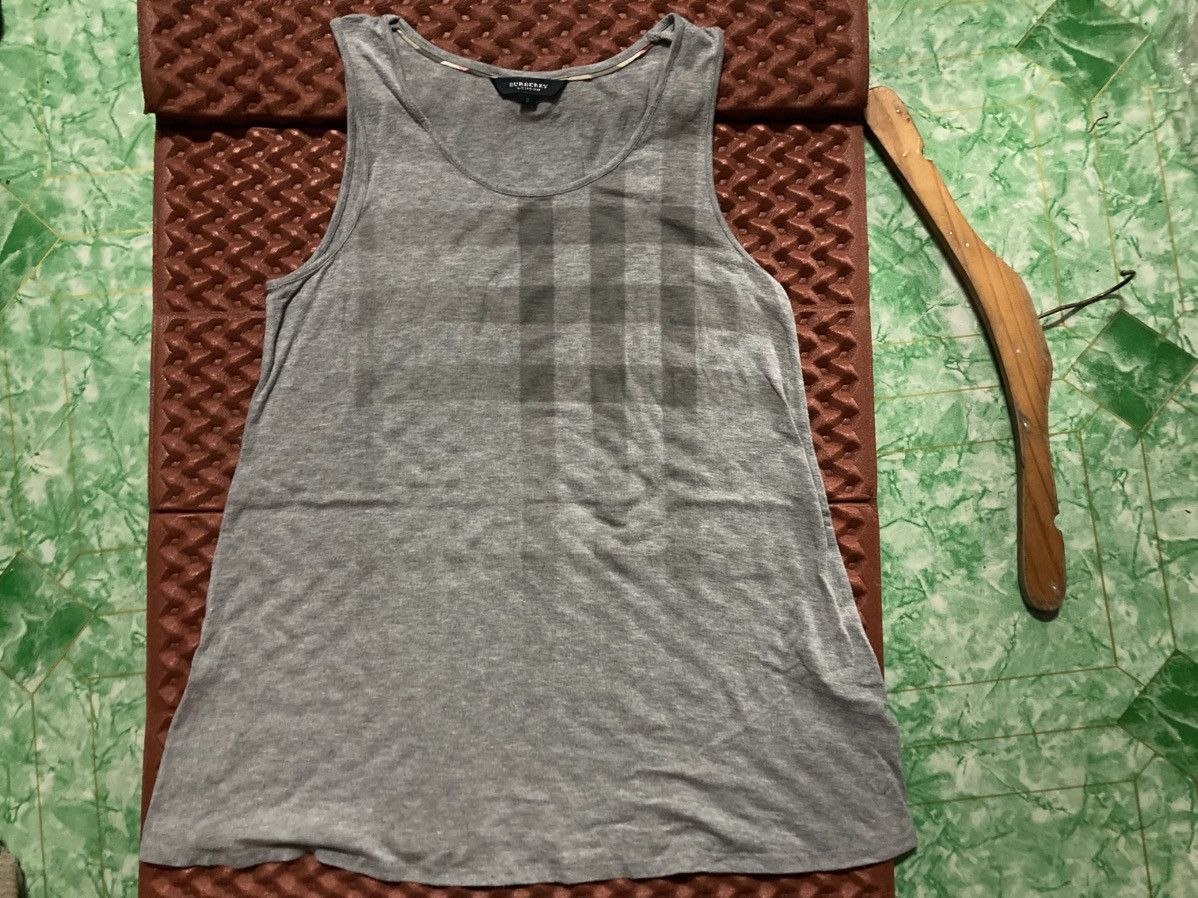 Burberry Burberry blur Label Vest Woman Size S / US 4 / IT 40 - 1 Thumbnail