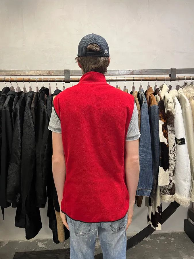 Prada 2000s Prada Red Linea Rossa Sleeveless Polar Fleece Vest Size US L / EU 52-54 / 3 - 5 Thumbnail