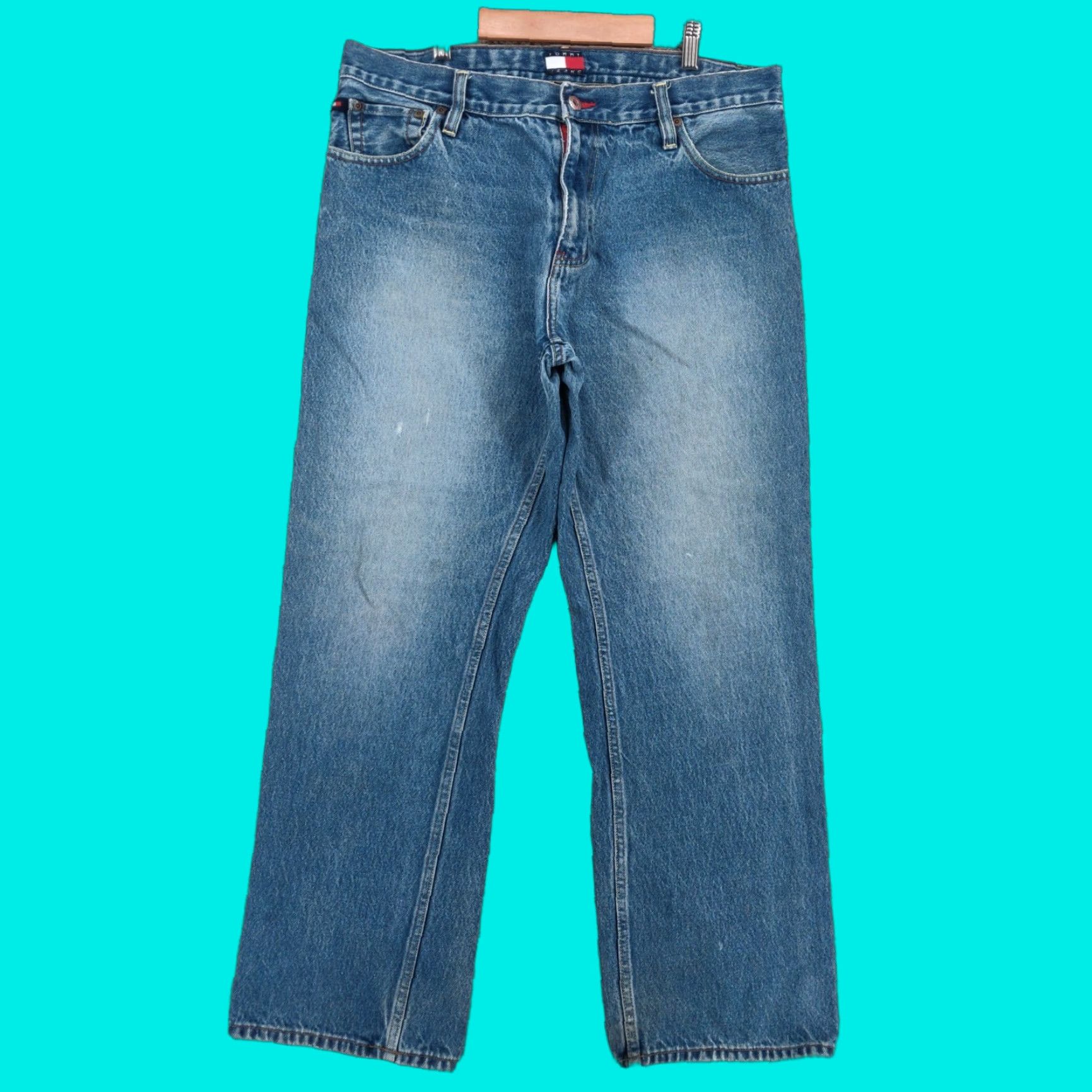 Tommy Hilfiger VINTAGE Tommy Hilfiger Jeans Men 34x30 Light Blue Denim Straight Size US 34 / EU 50 - 1 Thumbnail