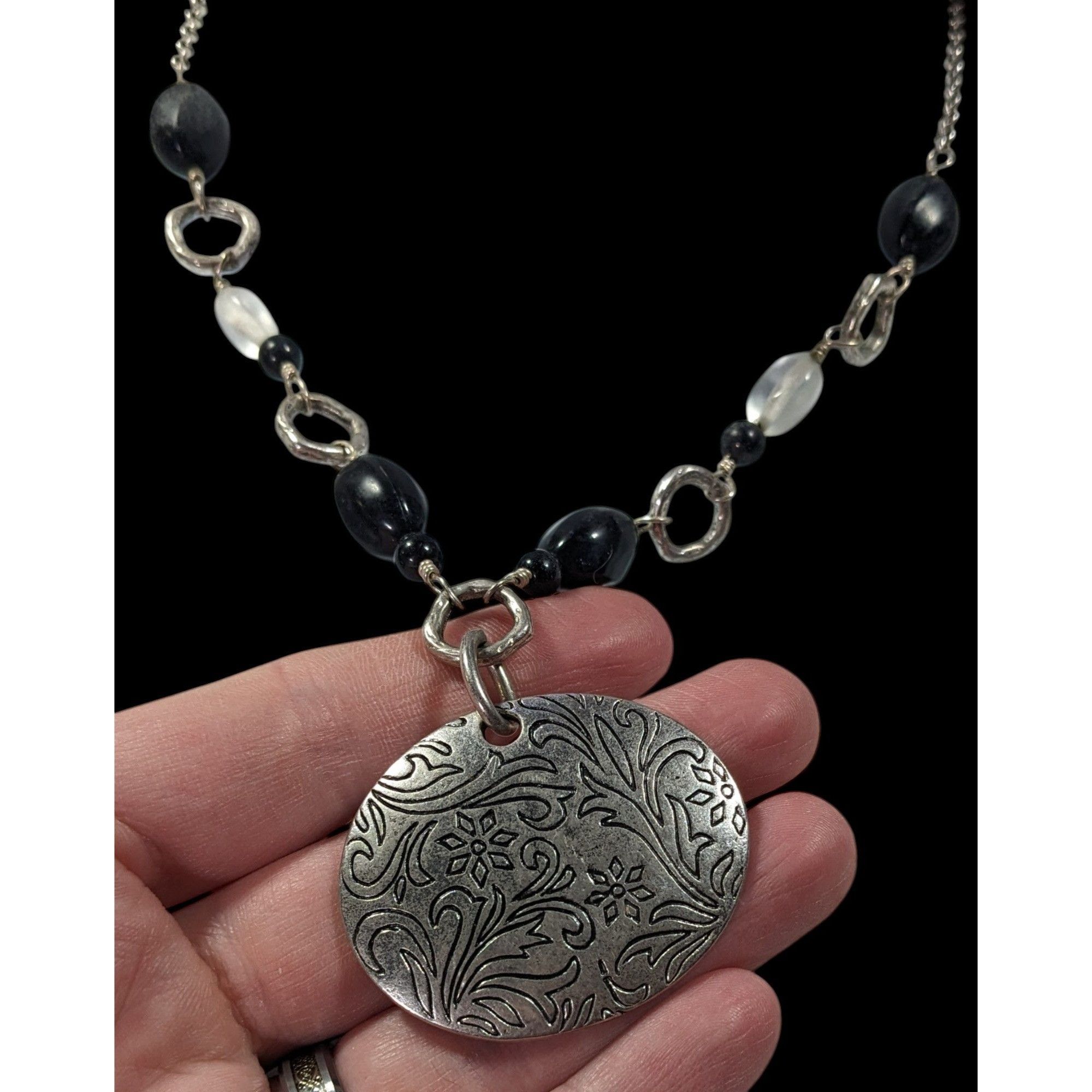Other Lia Sophia Black And Silver Tone Beaded Floral Pendant Neckl Size ONE SIZE - 3 Thumbnail