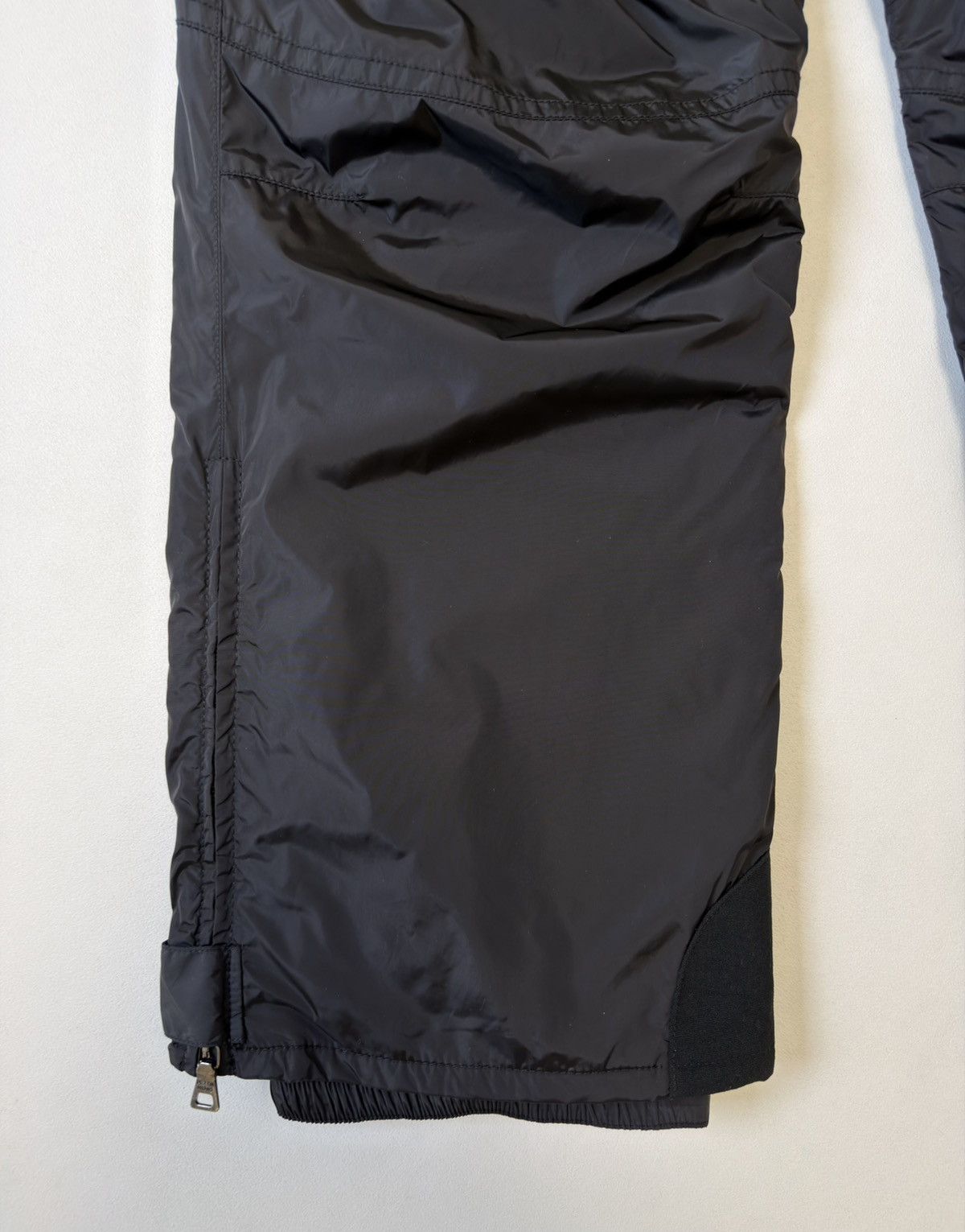 Prada Mid 2000s Black Nylon Ski Trousers Size 26" / US 2 / IT 38 - 11 Thumbnail