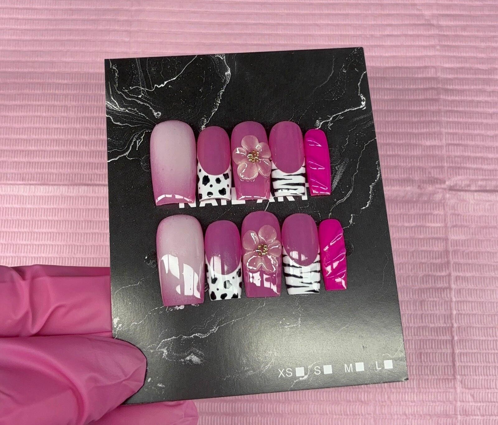 Handmade Medium square press on nails animal print 3d gel flower aura Size ONE SIZE - 5 Thumbnail