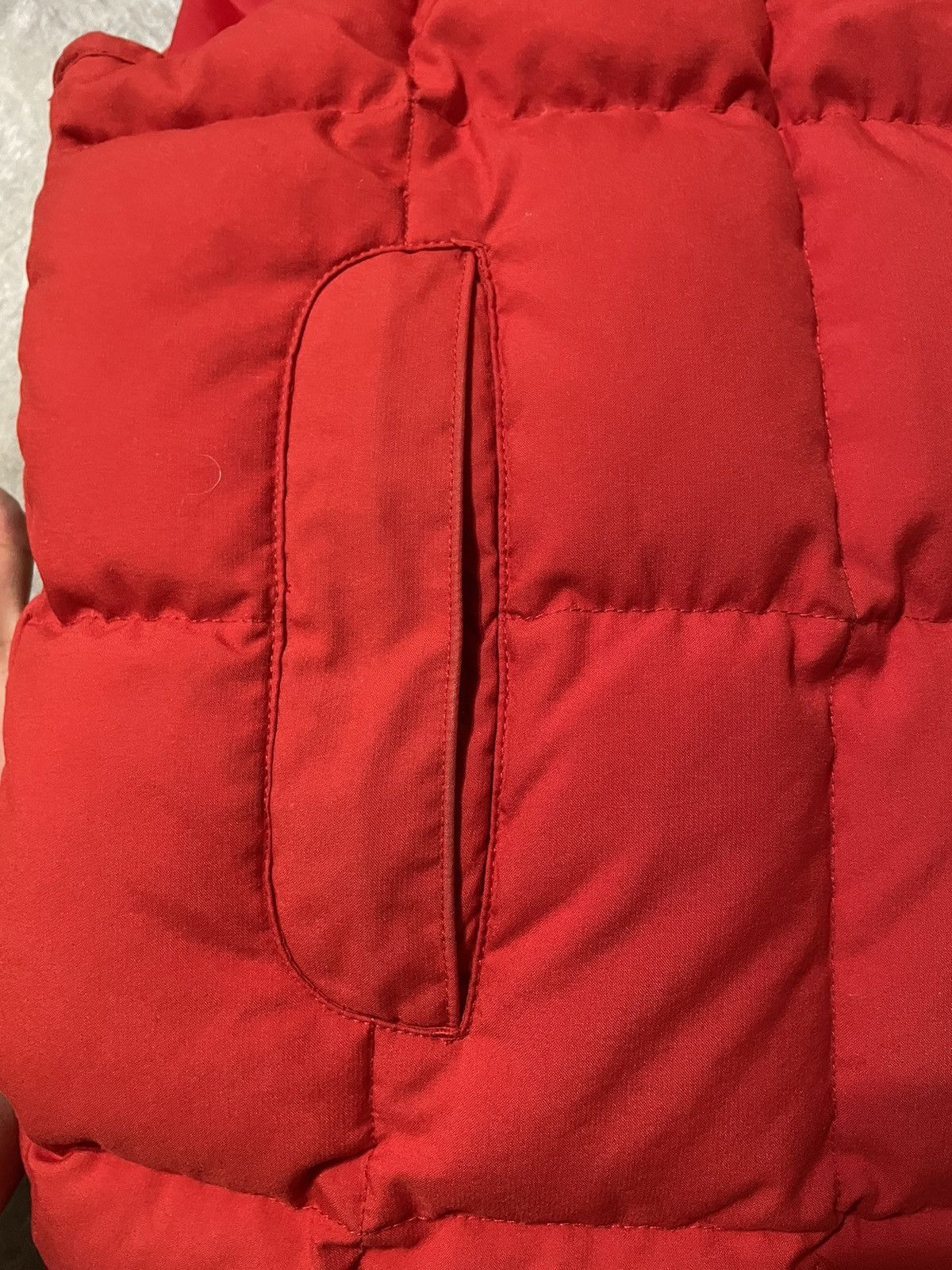 Nike Vintage Nike Y2K Puffer Down Vest Size US L / EU 52-54 / 3 - 15 Thumbnail