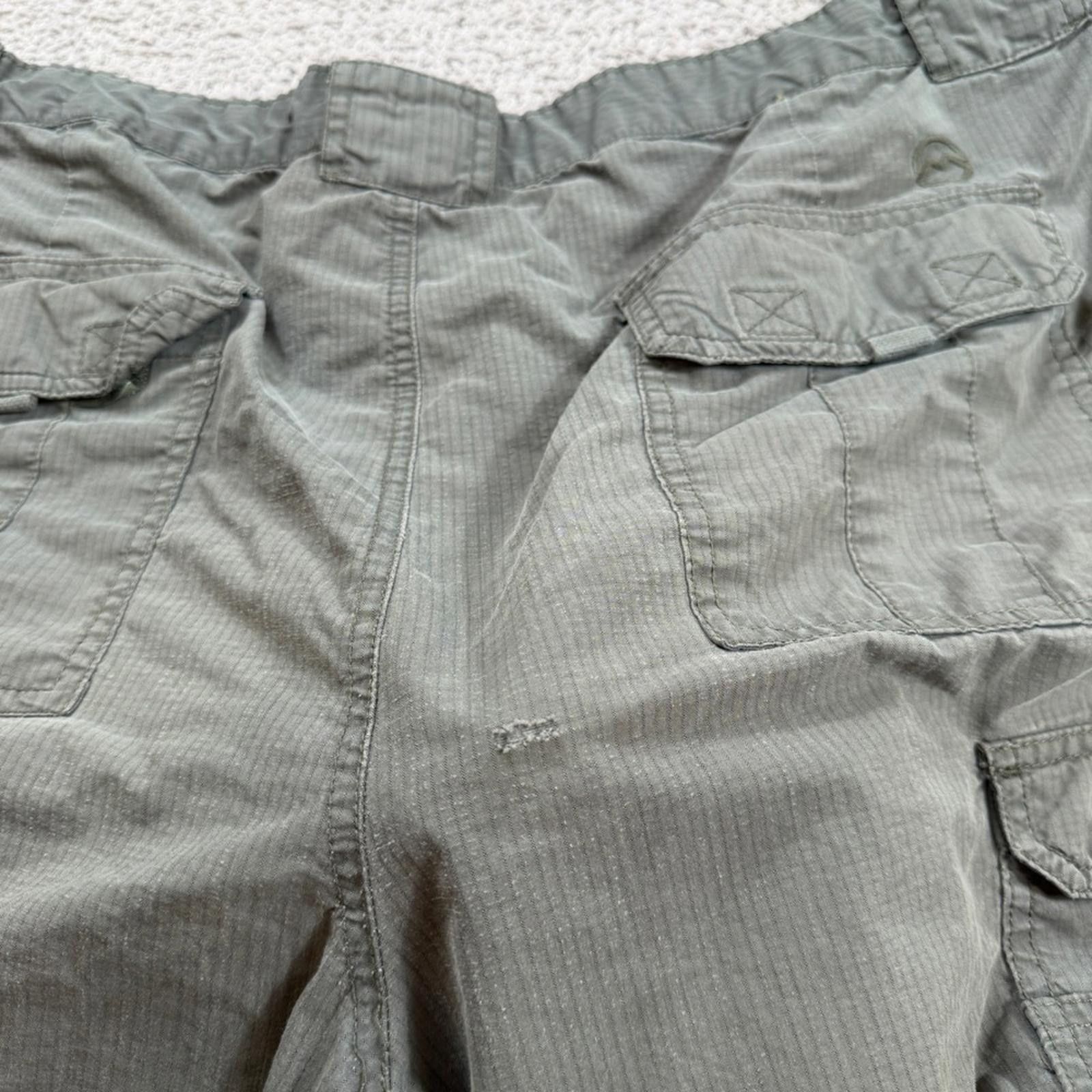 Other Magellan Outdoors Cargo Shorts 42 Grey Ripstop Hiking Mens Size US 42 / EU 58 - 6 Thumbnail