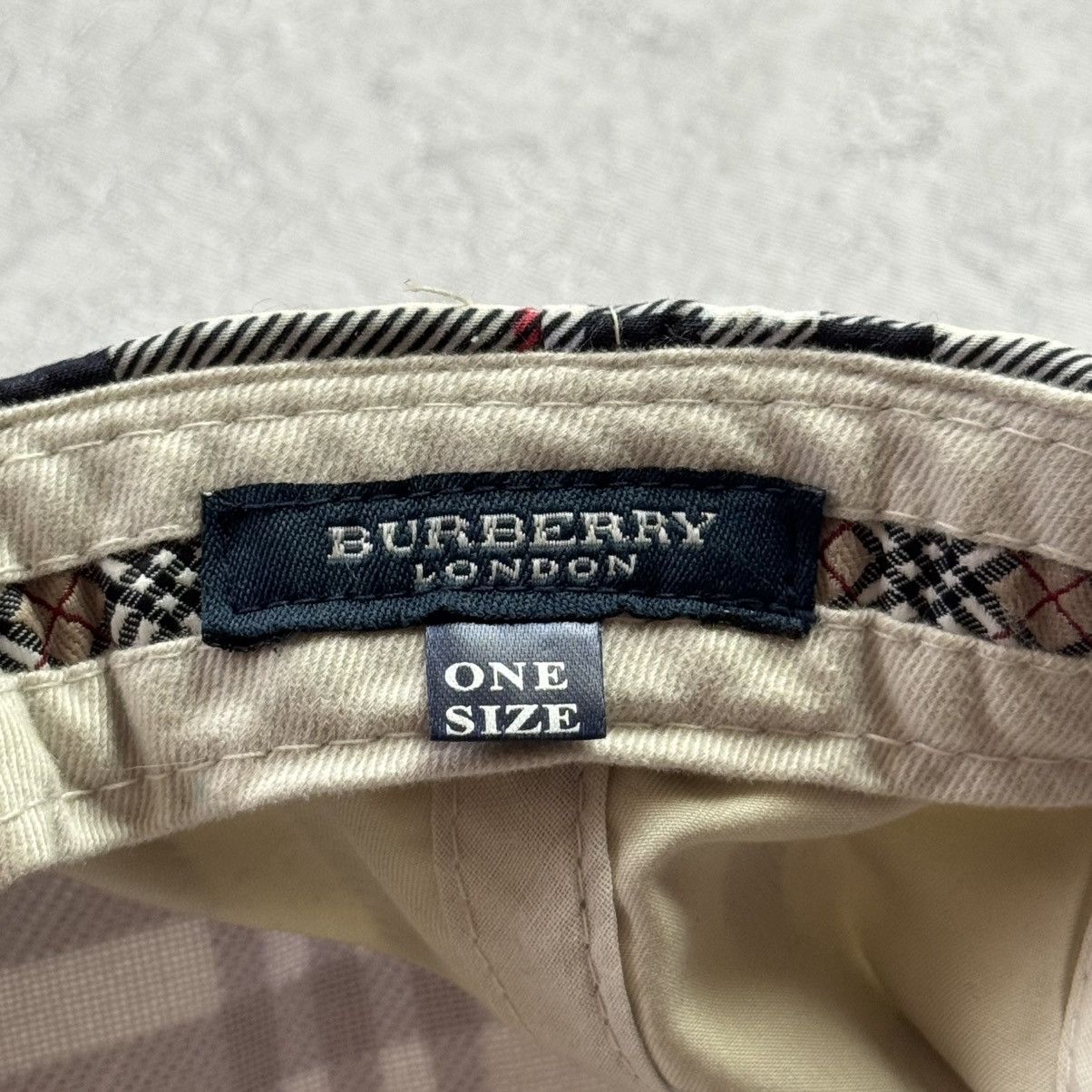 Burberry Burberry London Nova Check Cap Hat Size ONE SIZE - 15 Thumbnail