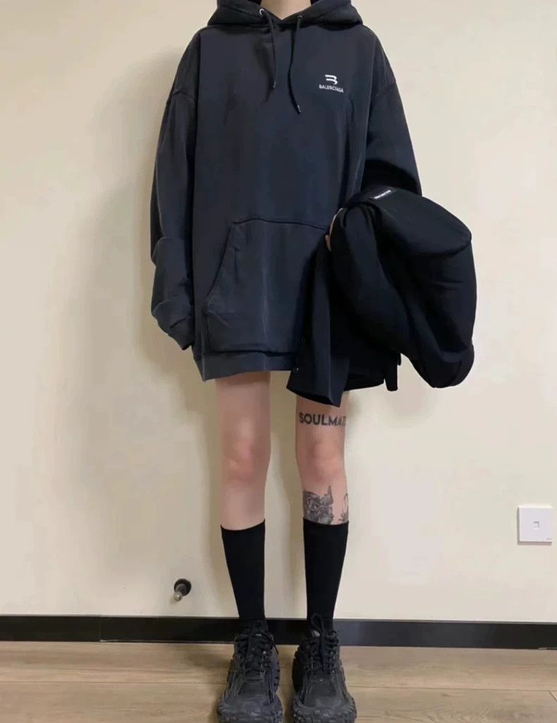 Balenciaga Balenciaga Black Double Hook Hoodie Sweater Size US S / EU 44-46 / 1 - 4 Thumbnail