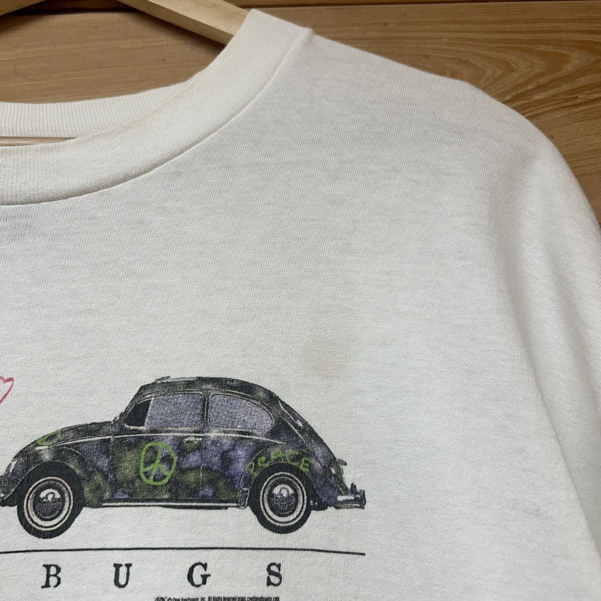 Vintage Vintage 90s Volkswagen Beetle “Love Bugs” Car T Shirt Size US XL / EU 56 / 4 - 4 Thumbnail