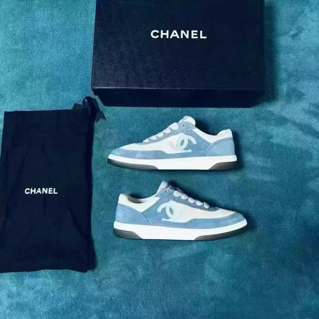Chanel Chanel 23p Large Logo Suede Flocked Low-Top W/Blue 35.5 Size US 5 / IT 35 - 3 Thumbnail